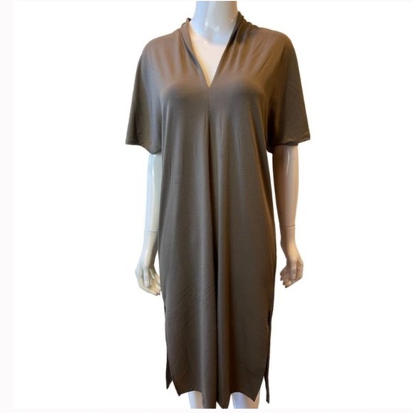 H&M Elegant Taupe Midi Shift Dress w/ side slits, short sleeves & V-neck, Small - Picture 1 of 9
